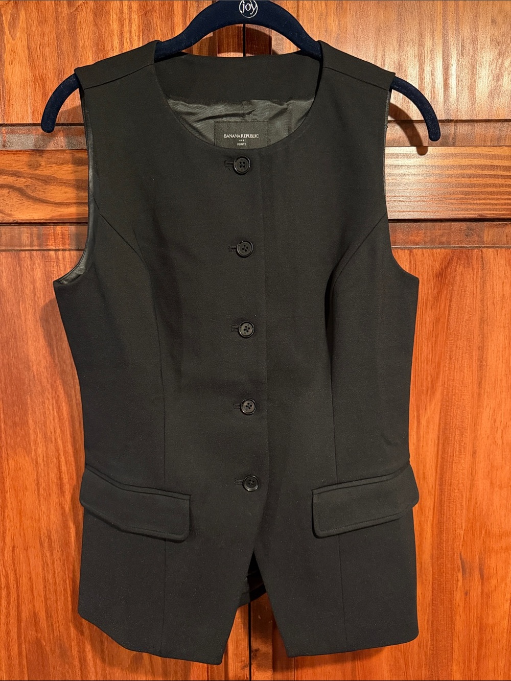 Banana Republic Factory Women's Black Button-Front Sleeveless Ponte Vest
